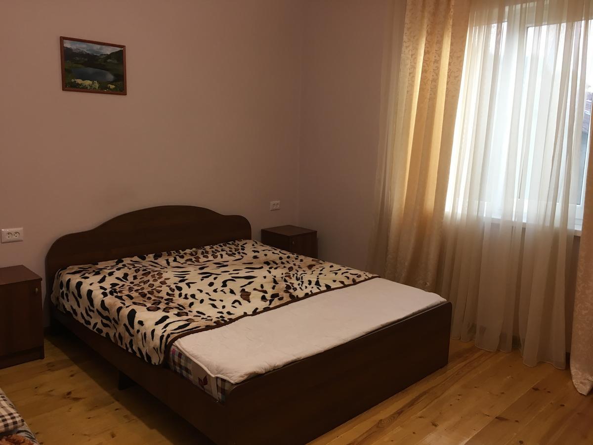 سوخومي Guest House On Shakirbay 11 المظهر الخارجي الصورة
