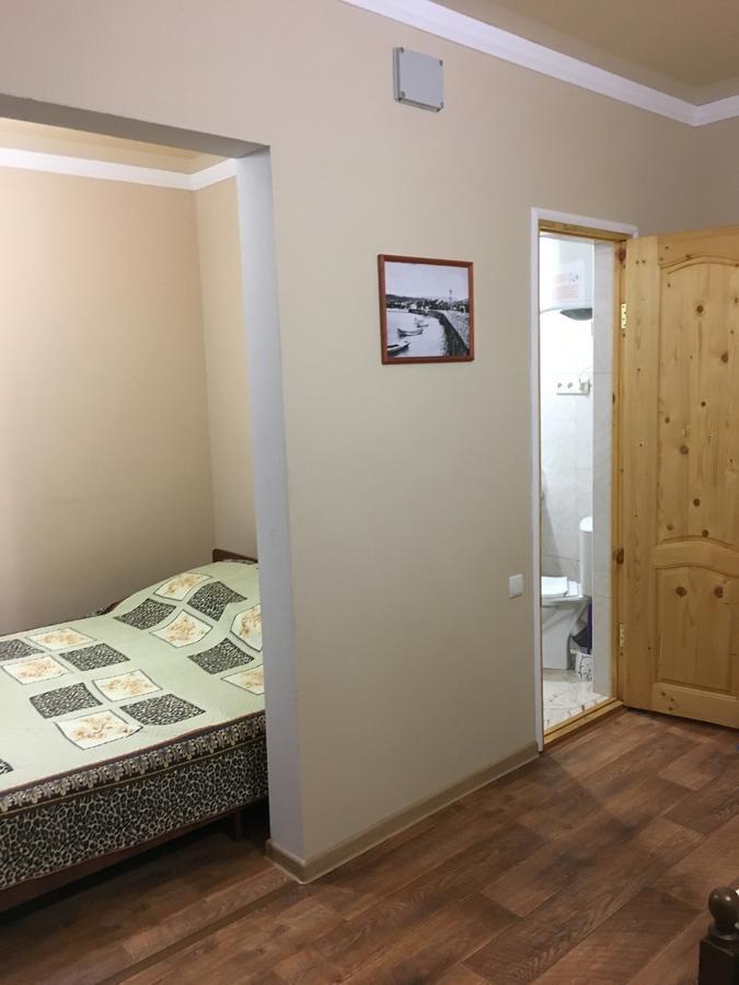 سوخومي Guest House On Shakirbay 11 المظهر الخارجي الصورة