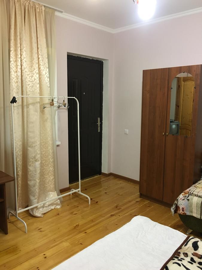 سوخومي Guest House On Shakirbay 11 المظهر الخارجي الصورة